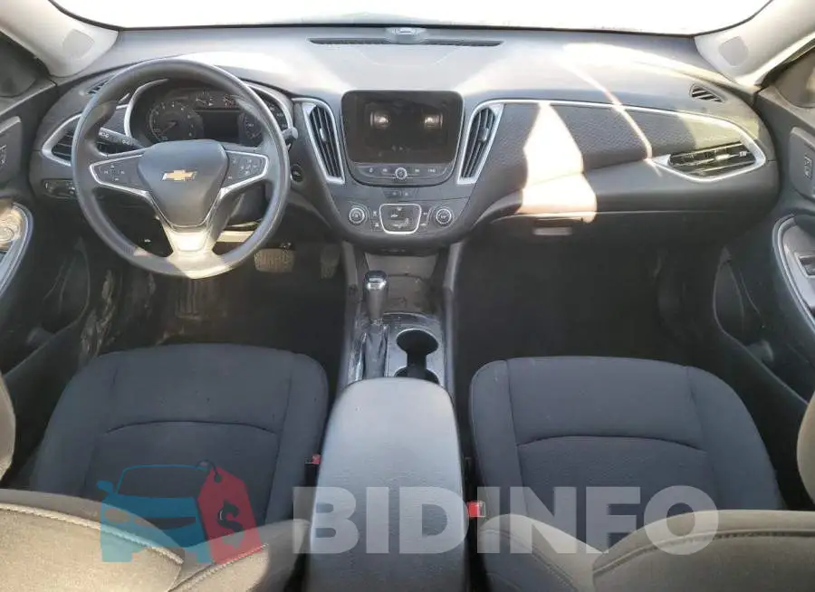 1G1ZB5ST5LF151304 Photo# 8
