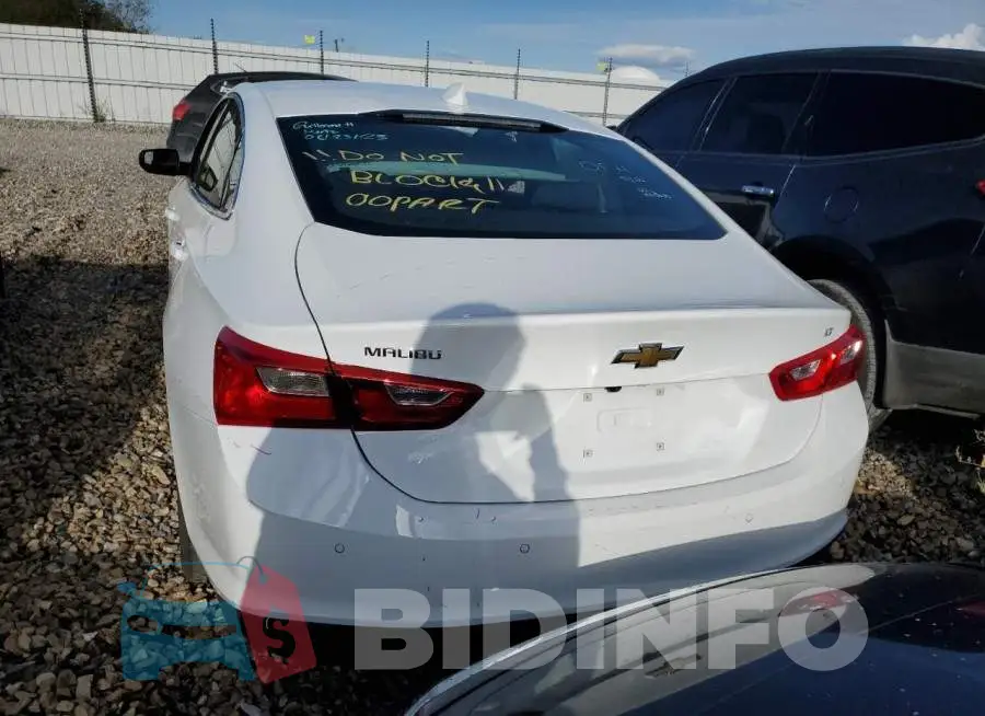 1G1ZD5ST6PF131241 Photo# 6
