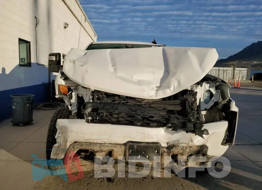 3GCUYBEF4MG351188 Photo# 5