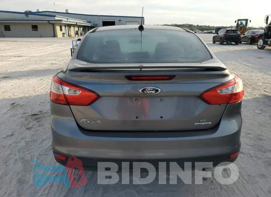 1FADP3F28EL330875 Photo# 6