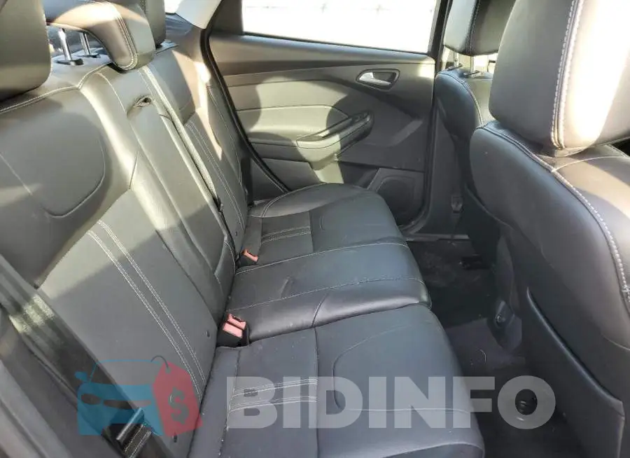 1FADP3F28EL330875 Photo# 10