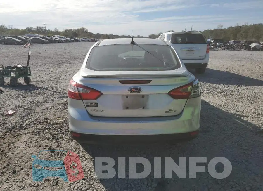 1FADP3F2XEL344955 Photo# 6