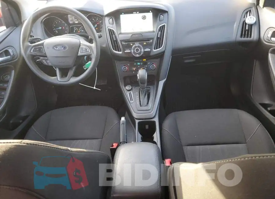 1FADP3M22HL222131 Photo# 8