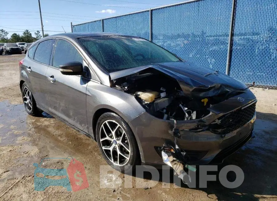 1FADP3M25HL242213 Photo# 4