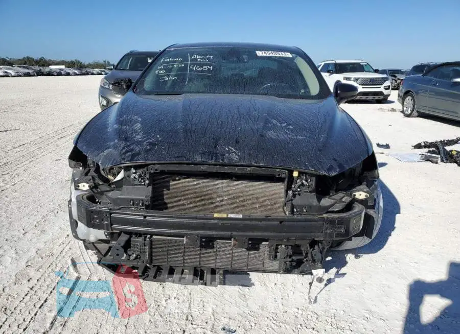 3FA6P0HDXKR265983 Photo# 5