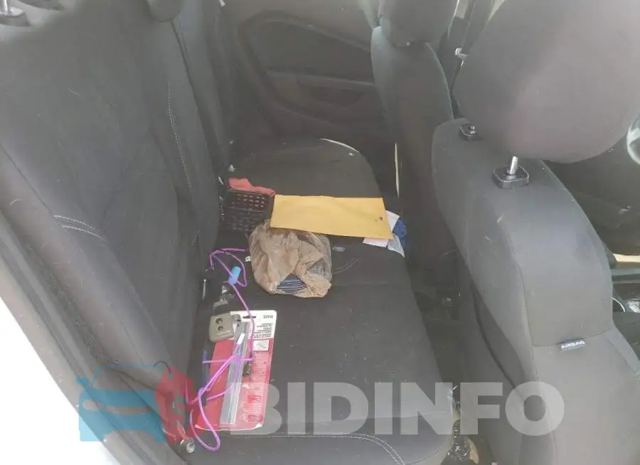 3FADP4EJXEM241368 Photo# 10