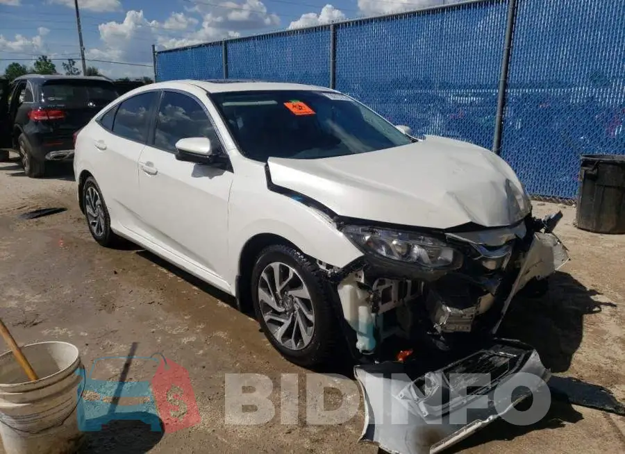 19XFC2F71HE015269 Photo# 4