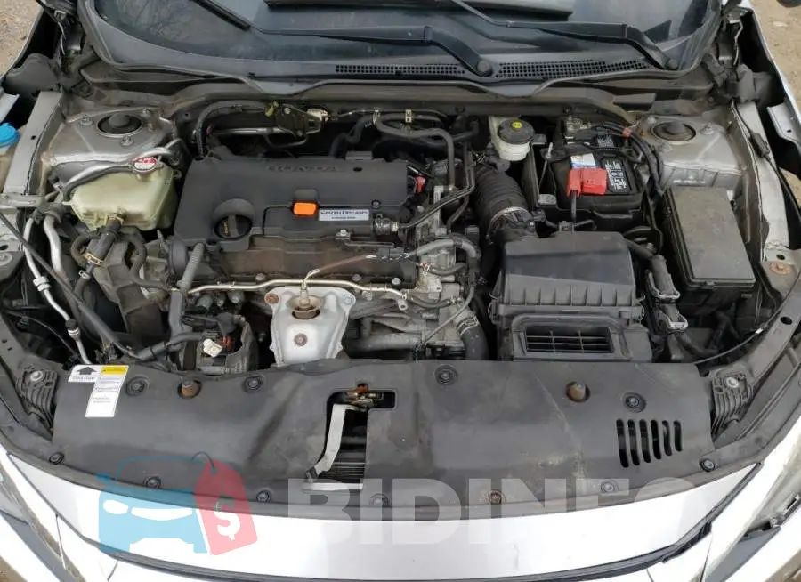 19XFC2F82GE201801 Photo# 11