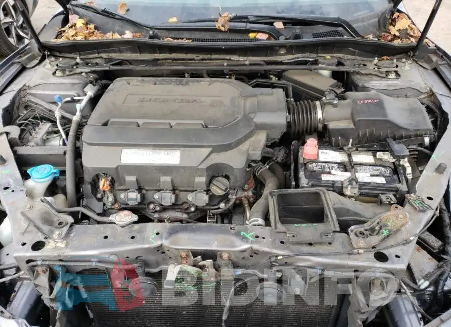 1HGCR3F86FA022543 Photo# 11