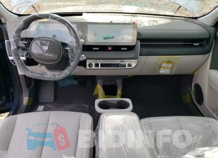 KM8KR4AE8PU232487 Photo# 8