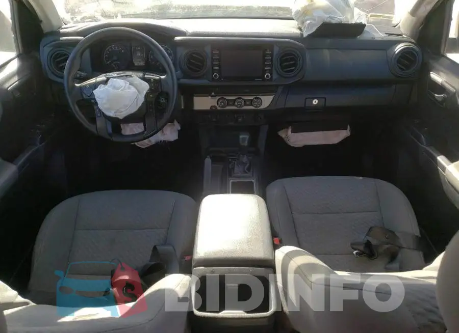 3TYAX5GN0MT033862 Photo# 8