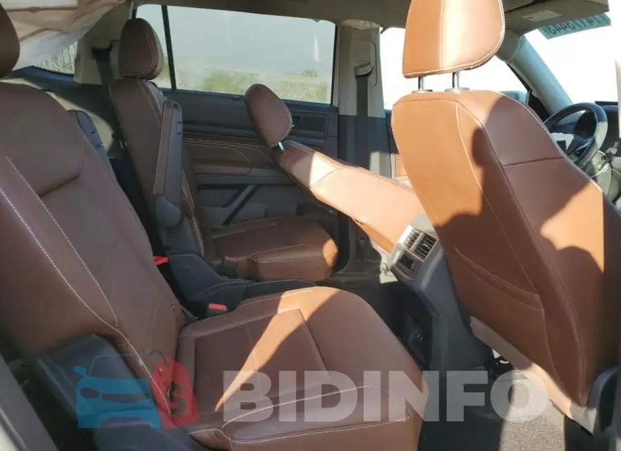 1V2ER2CA3MC594842 Photo# 11