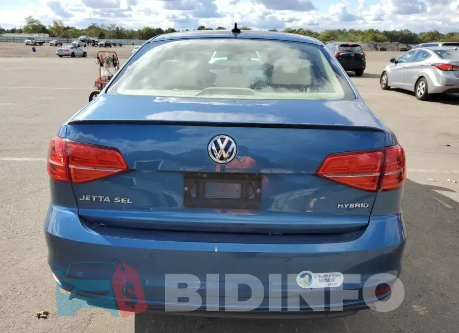 3VW637AJ0GM235701 Photo# 6