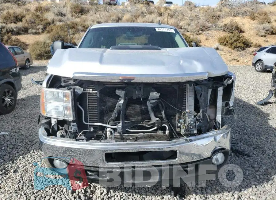 1GT121C88EF128285 Photo# 5
