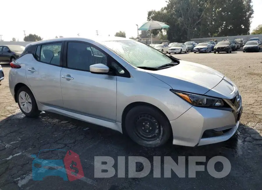 1N4AZ1BV2MC556152 Photo# 4