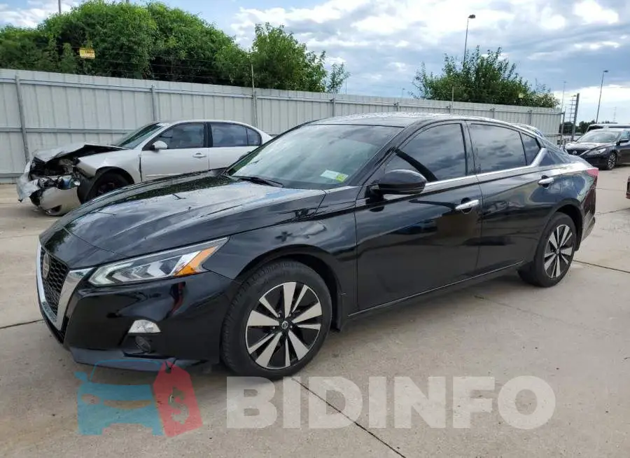 1N4BL4EW0KC207273 Photo# 1