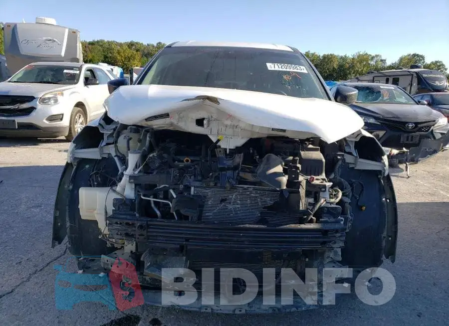 3N1CP5BV8PL471103 Photo# 5