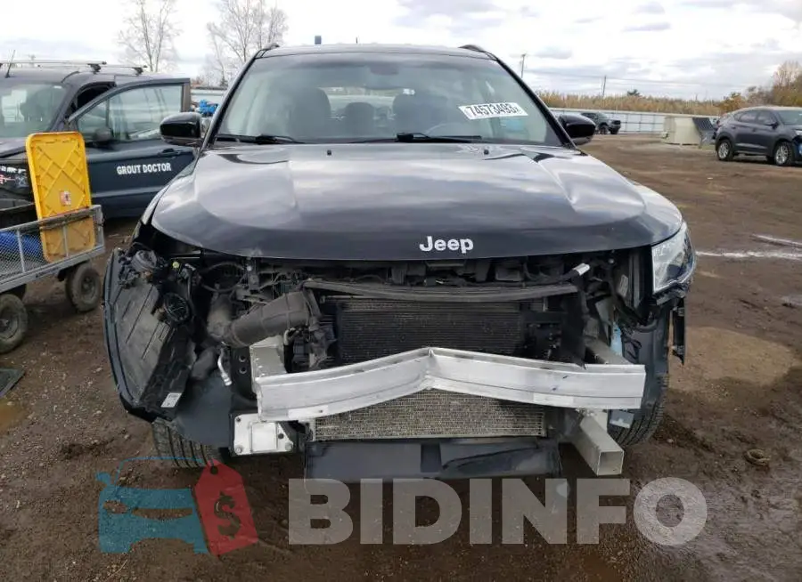 3C4NJDCB2LT127380 Photo# 5