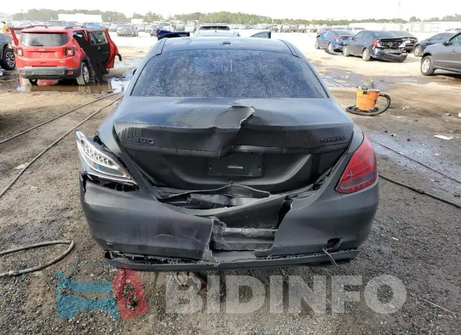 55SWF4KB6JU256384 Photo# 6