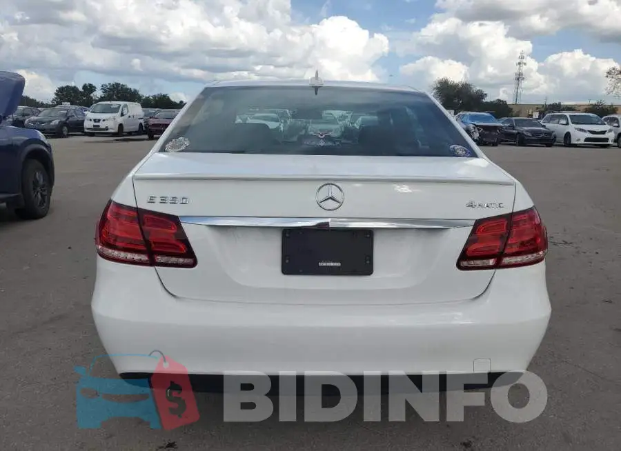 WDDHF8JB9GB274141 Photo# 6