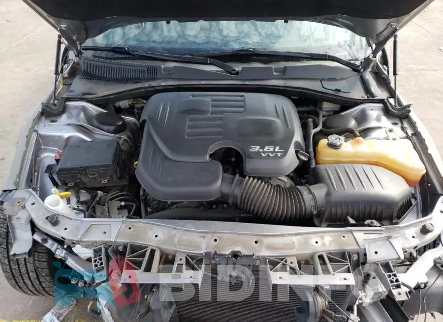2C3CDXHG8FH805684 Photo# 11