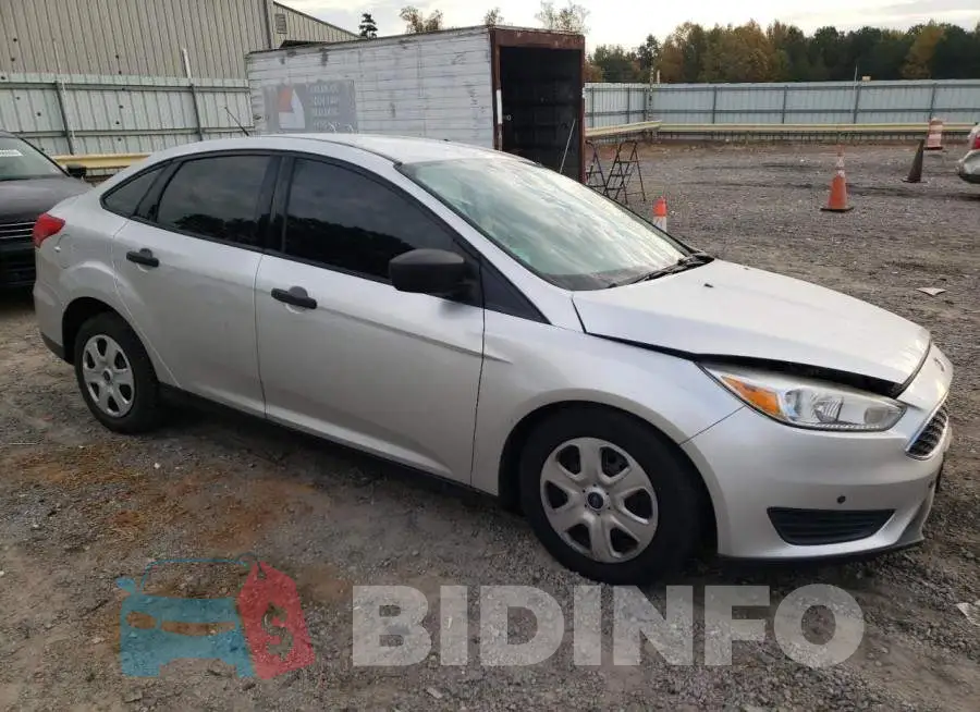1FADP3E20GL352986 Photo# 4