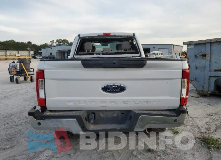 1FT7W2BT2KED15338 Photo# 6