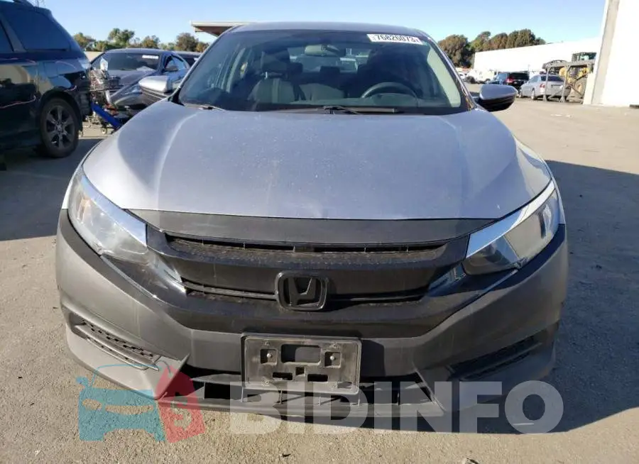 19XFC2F5XGE238276 Photo# 5