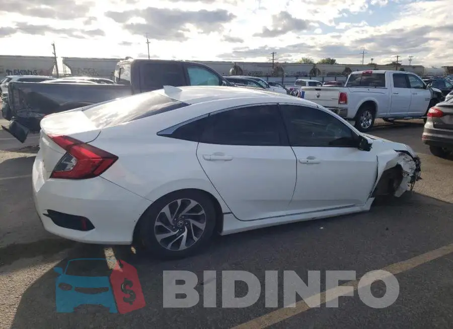 19XFC2F70HE009835 Photo# 3