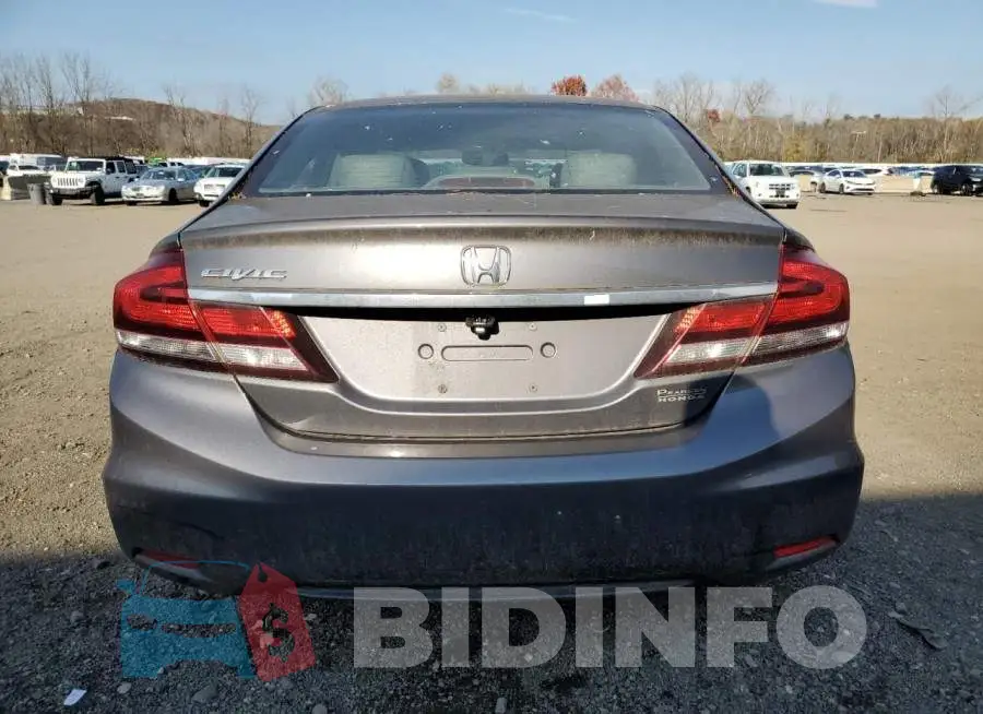 2HGFB2F96FH552792 Photo# 6