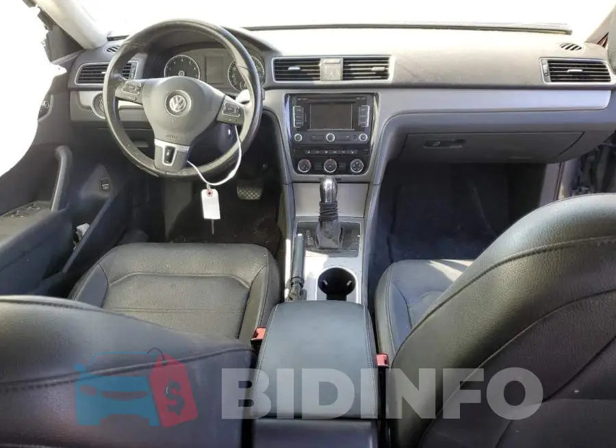 1VWBT7A3XEC104726 Photo# 8