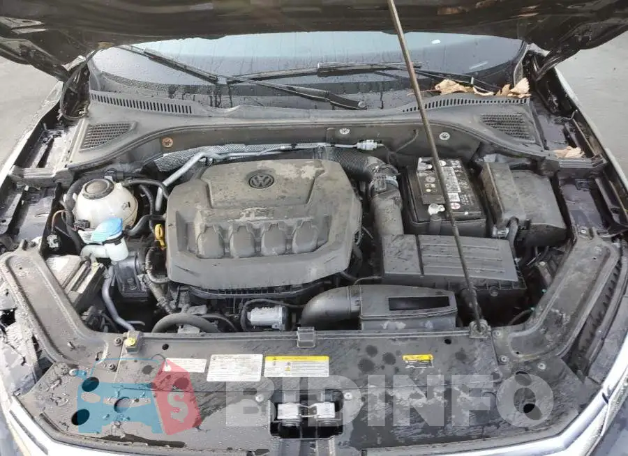 1VWSA7A37MC010081 Photo# 11