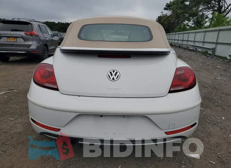 3VW517ATXHM802789 Photo# 6