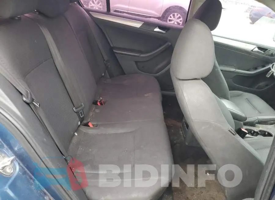 3VWD67AJ3GM242365 Photo# 10