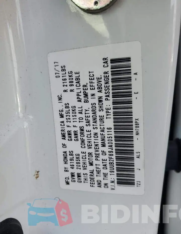 19UUB2F69JA005116 Photo# 13