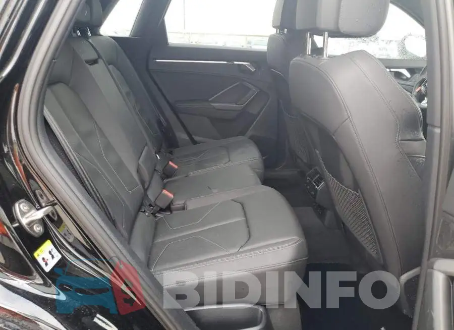 WA1EECF33M1109640 Photo# 10
