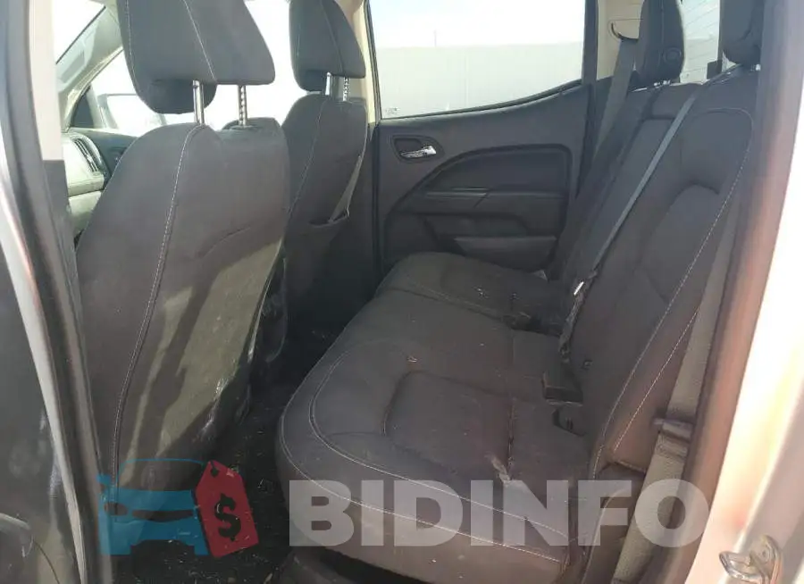 1GTG5CEA6J1300771 Photo# 10