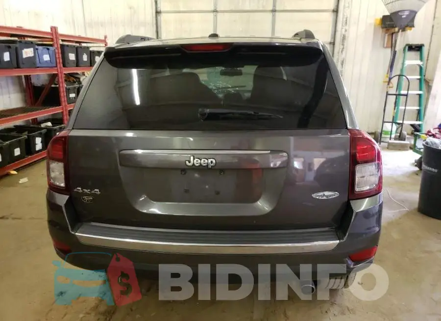 1C4NJDEB9GD573423 Photo# 6