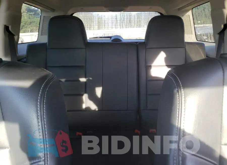 1C4NJRFB8HD170420 Photo# 10