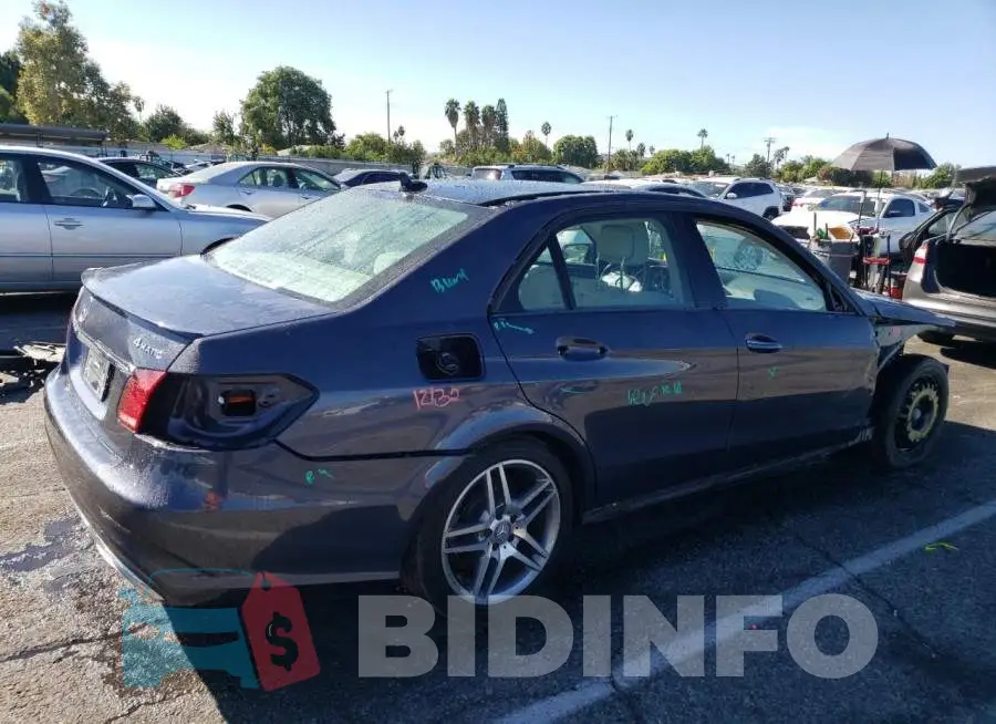 WDDHF8JBXEA929992 Photo# 3
