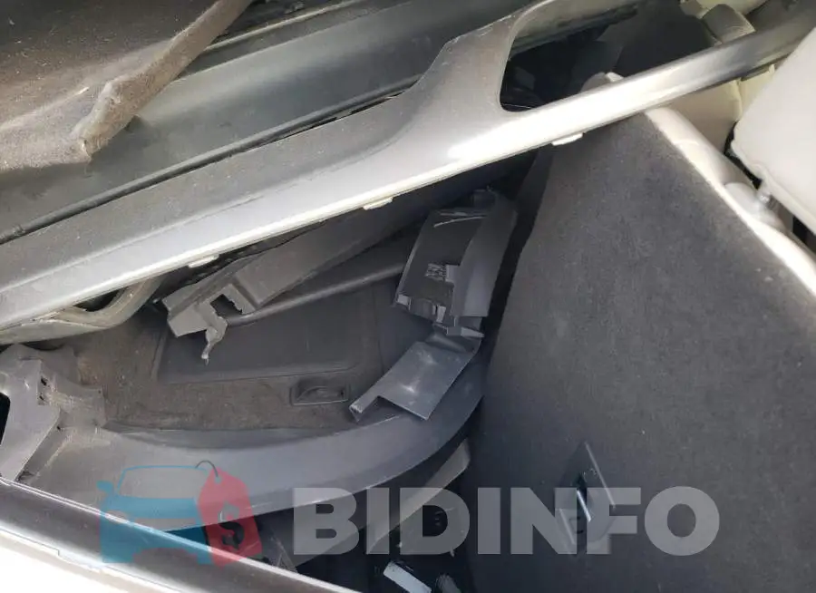 2LMPJ6L97KBL25531 Photo# 12