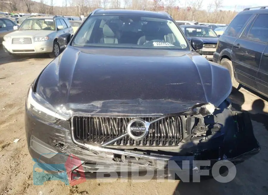 YV4102RK4M1842535 Photo# 5