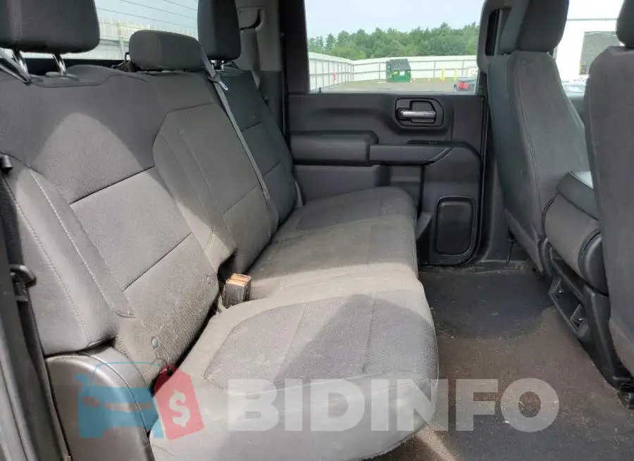 2GC4YME74N1216081 Photo# 10