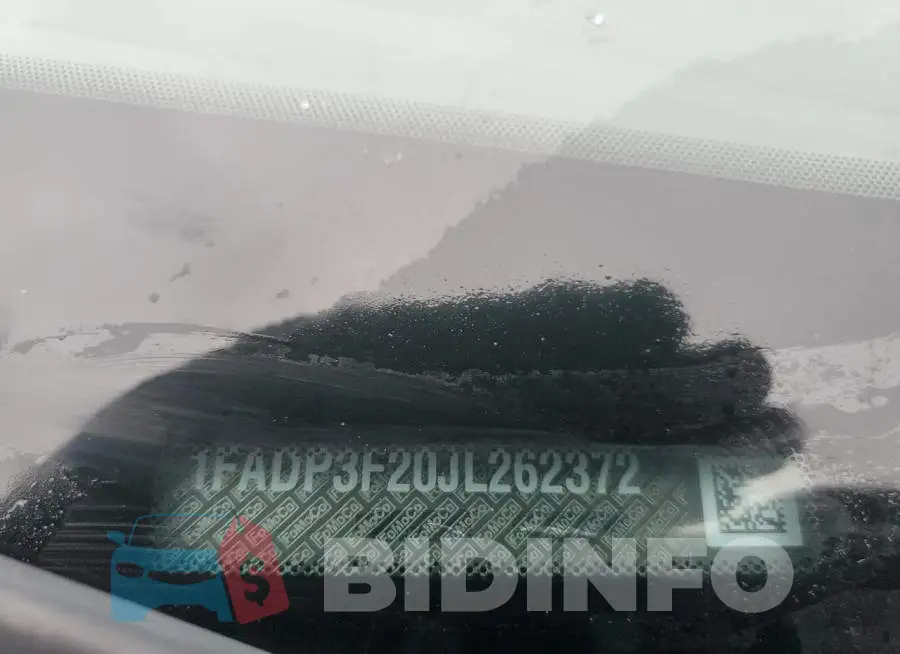 1FADP3F20JL262372 Photo# 12