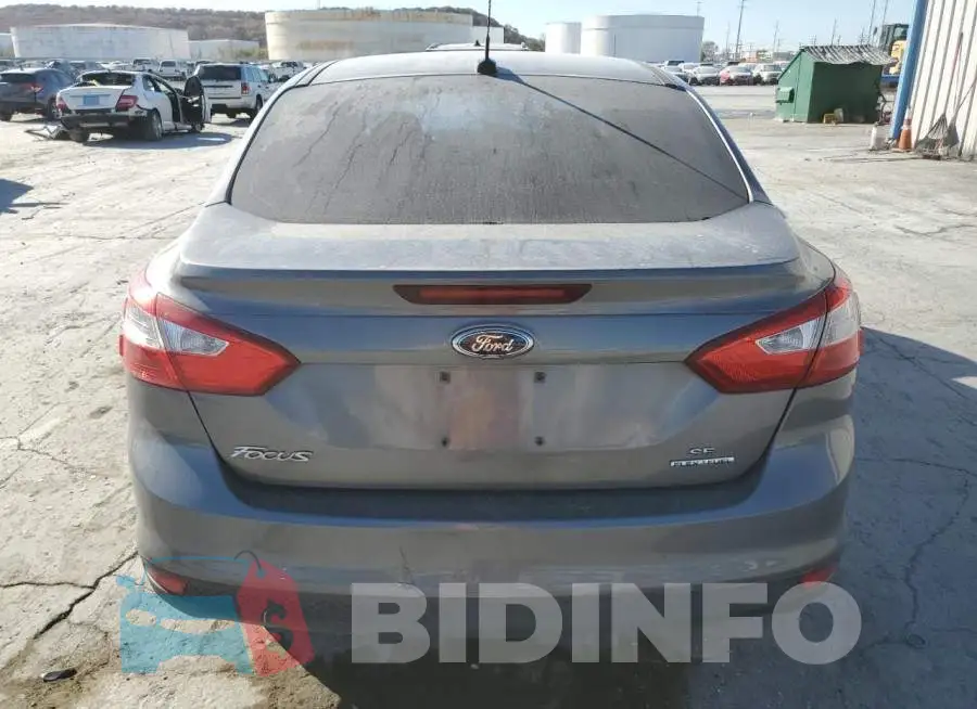 1FADP3F24EL349049 Photo# 6
