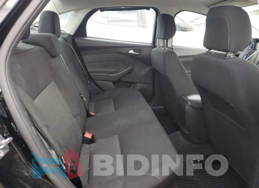 1FADP3F26JL286174 Photo# 10