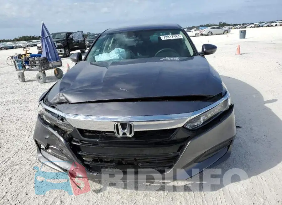 1HGCV1F15KA135252 Photo# 5