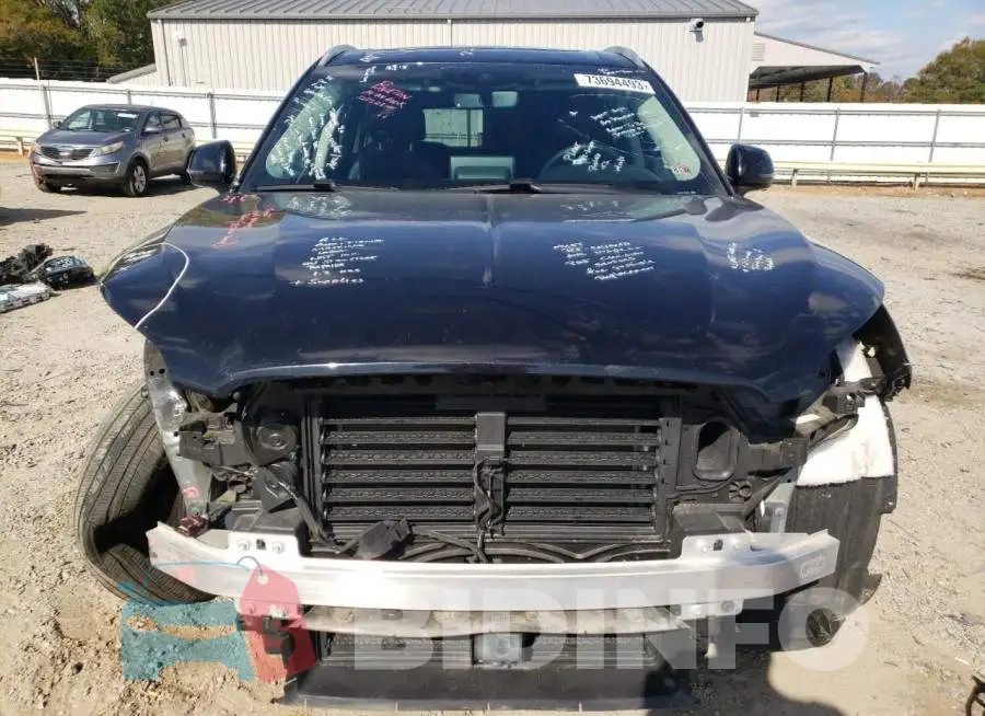 5LM5J7XC1LGL20556 Photo# 5
