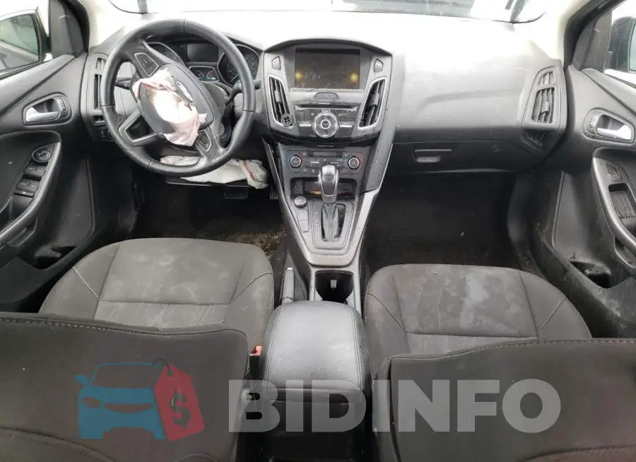 1FADP3H26HL290250 Photo# 8