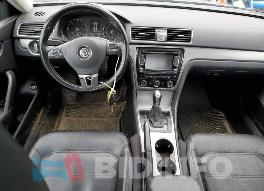 1VWBN7A3XEC057546 Photo# 8